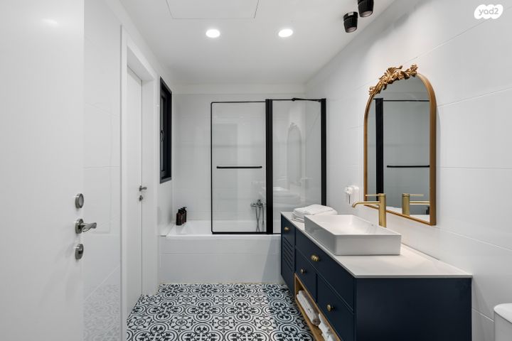 דירה, החילות 12, נרקיסים, ראשון לציון