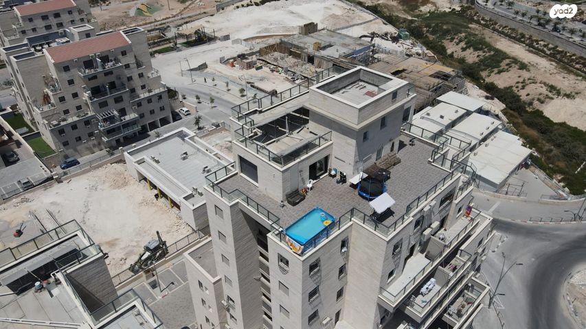 גג/ פנטהאוז, שדרות האמוראים 9, דובב מישרים / רמת בית שמש ד-1, בית שמש