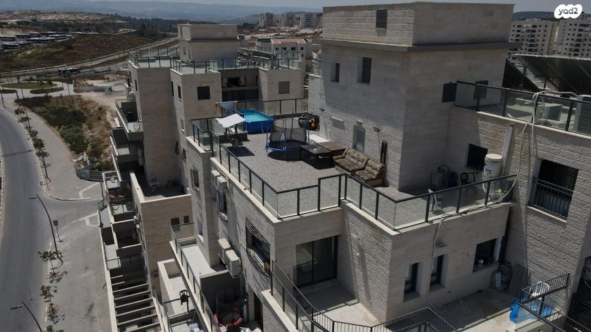 גג/ פנטהאוז, שדרות האמוראים 9, דובב מישרים / רמת בית שמש ד-1, בית שמש