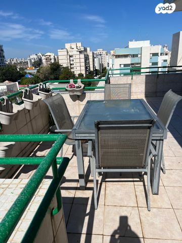 גג/ פנטהאוז, הרטום, משכנות זבולון, נתניה