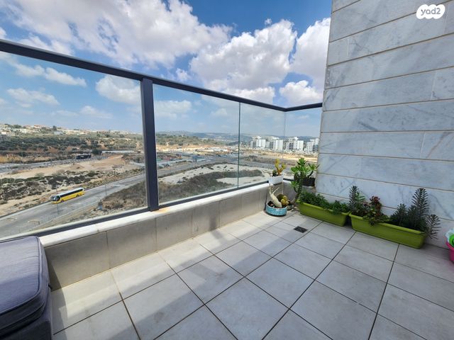 גג/ פנטהאוז, חריש