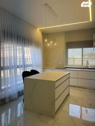 גג/ פנטהאוז, תל מאנה, חיפה