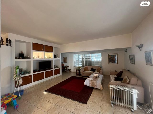 דו משפחתי, זמנהוף, אחוזה, חיפה