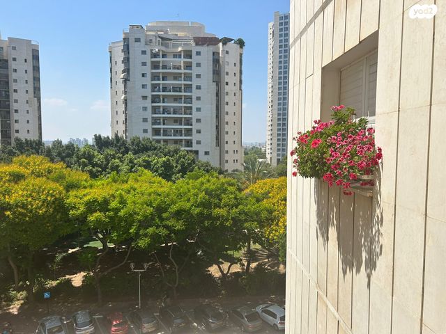 שמעון בן צבי 