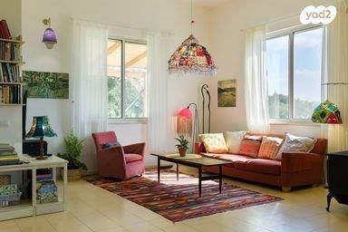 בית פרטי/ קוטג', שריגים