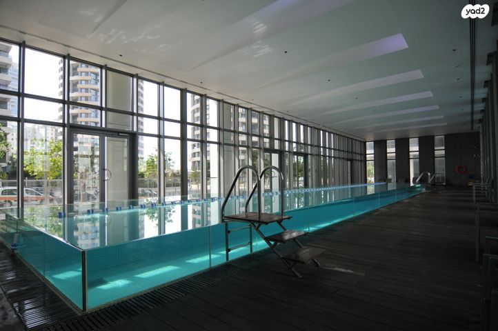 ניסים אלוני 12