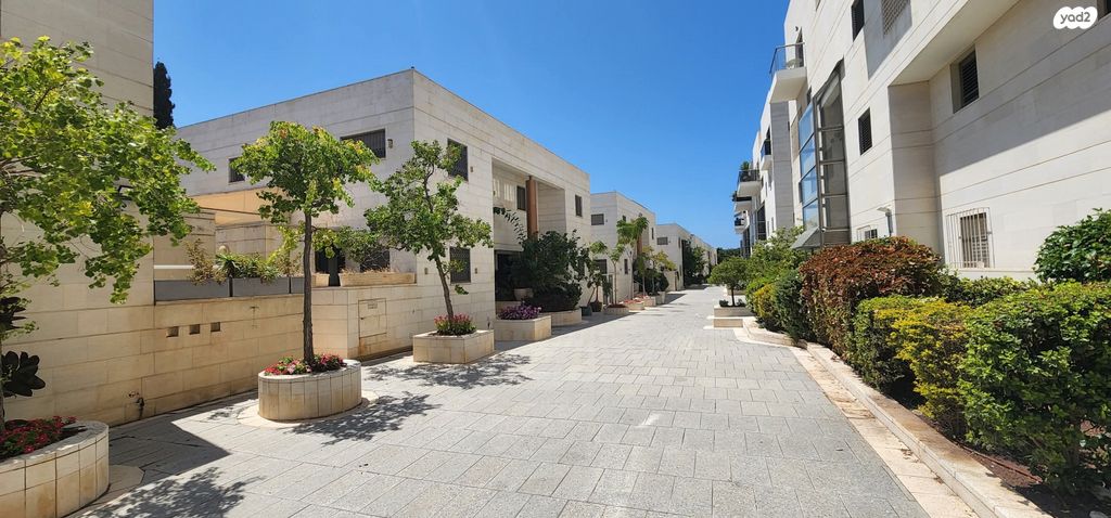 דו משפחתי, מרדכי זעירא, המשתלה, תל אביב יפו