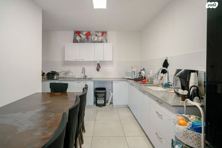 דירה, אורן, החורש, חריש