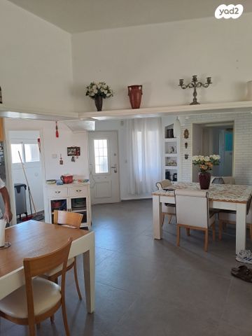 בית פרטי/ קוטג', יקנעם עילית