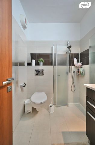 דירת גן, הסמדר, קרית כרמים, ראשון לציון