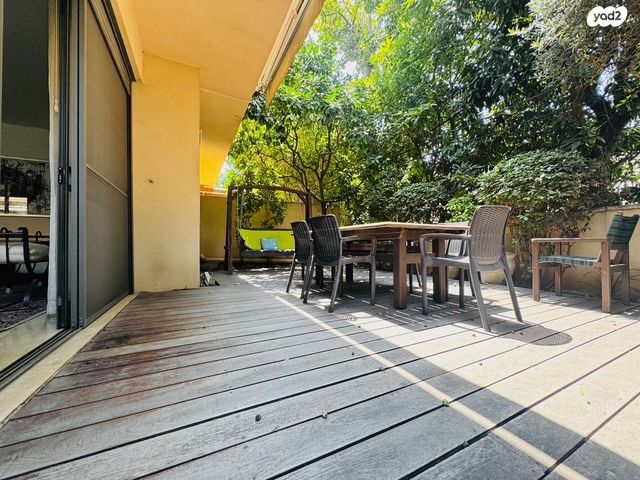 דו משפחתי, רמת חן, רמת גן