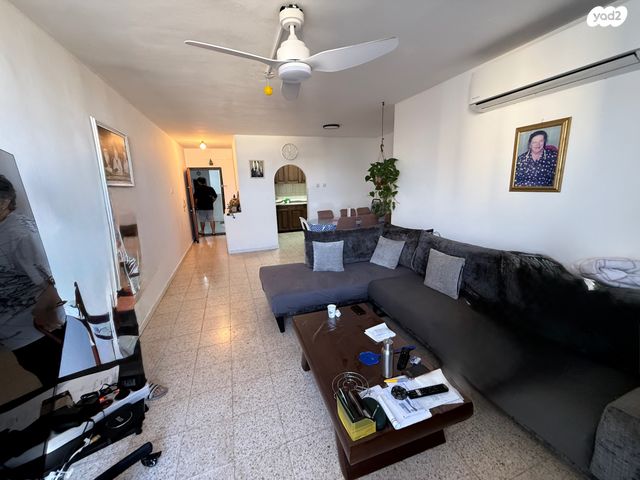 דירה, דרך רזיאל 25, צפון מזרח מרכז העיר, נתניה