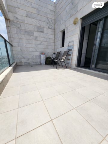 גג/ פנטהאוז, חריש