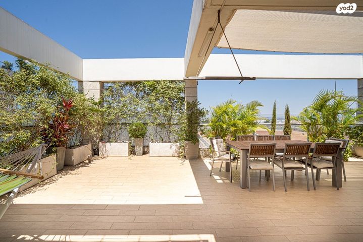 גג/ פנטהאוז, מגדיאל, הוד השרון