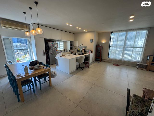 דירה, ברוריה, נחלת יצחק, תל אביב יפו