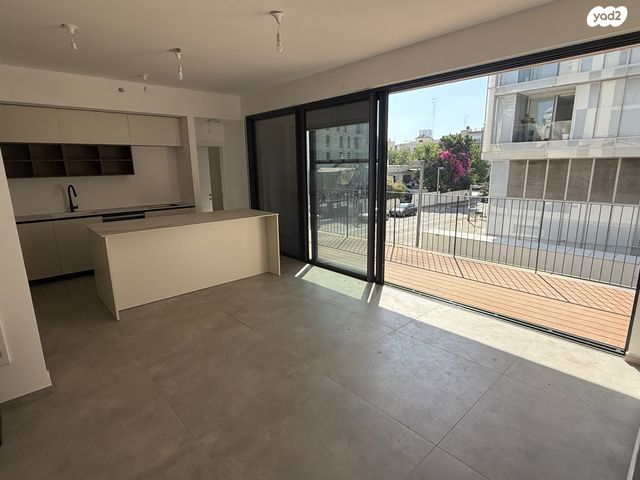 זכרון יעקב 5