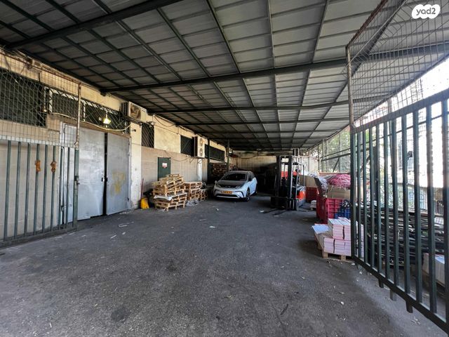 אולמות, לבנדה, תל אביב יפו