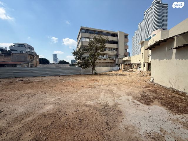 חנויות/ שטח מסחרי, דרך מנחם בגין 100, מונטיפיורי, הרכבת, תל אביב יפו