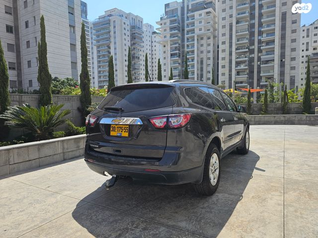 שברולט טראוורס