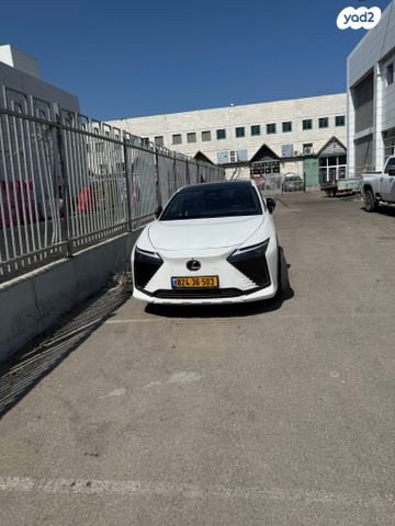 מודעת רכב לקסוס RZ