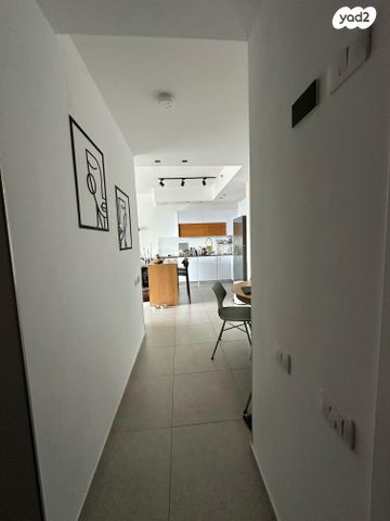 דירה, דרך מנחם בגין 158, מונטיפיורי, הרכבת, תל אביב יפו