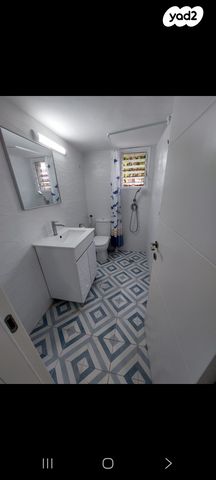 דירה, דב ממזריץ' 24, צהלון, שיכוני חסכון, תל אביב יפו