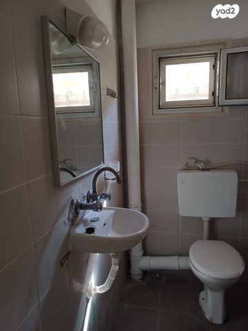 דירה, יוסף שפרינצק 34, שיכון א', קרית שמונה