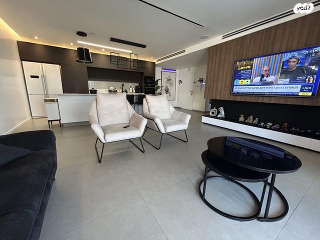 דירת גן, הצלף 10, צמח השדה, מעלה אדומים