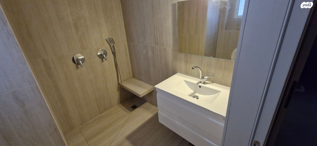 דירה, אנילביץ' 5, נווה גנים, קרית מוצקין