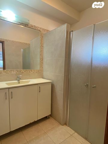 יחידת דיור, האלה 1, אמנון, אמנון