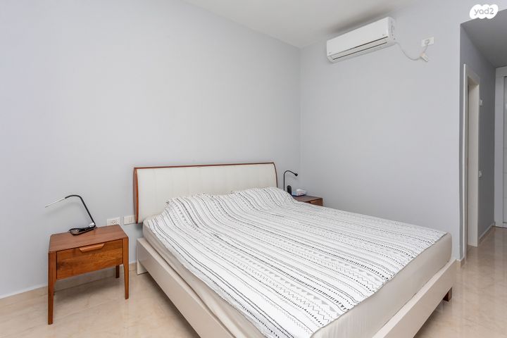 דירה, יצחק שדה 8, דרום מערב ותיק, בת ים