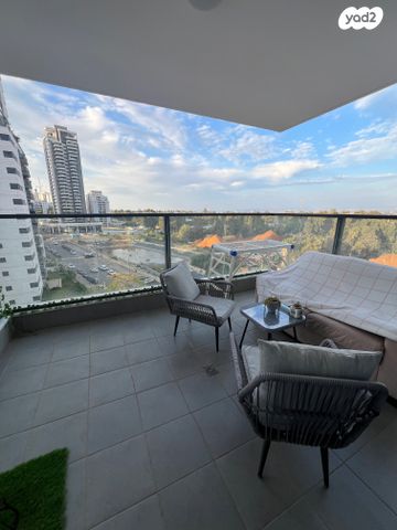 דירה, הצבר, נרקיסים, ראשון לציון