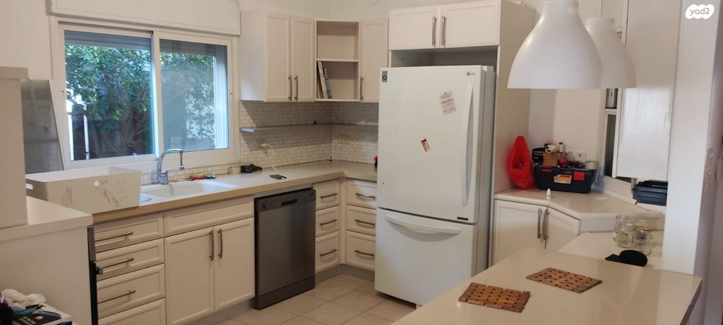 בית פרטי/ קוטג', כפר ורדים