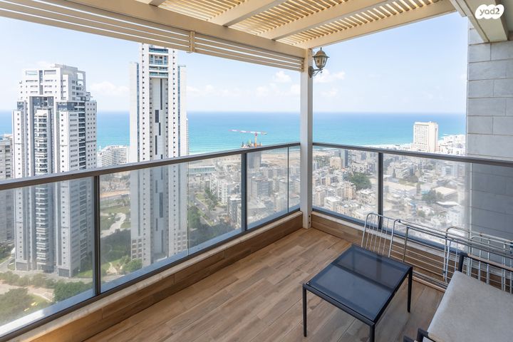 דירה, יצחק שדה 8, דרום מערב ותיק, בת ים