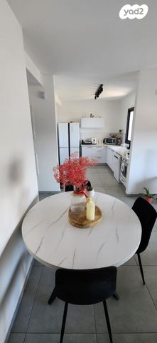 דירה, הצבר, נרקיסים, ראשון לציון