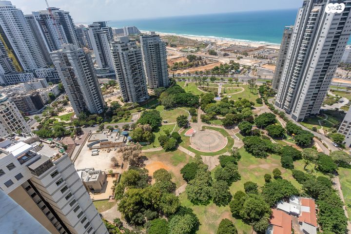 דירה, יצחק שדה 8, דרום מערב ותיק, בת ים