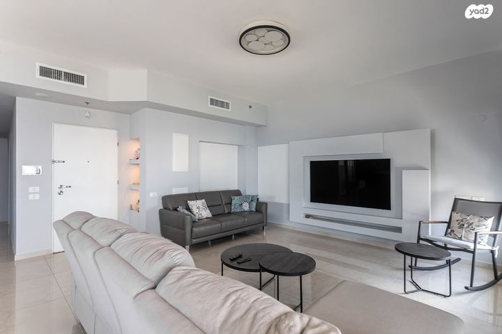 דירה, יצחק שדה 8, דרום מערב ותיק, בת ים