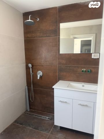 גג/ פנטהאוז, נחלת יצחק, תל אביב יפו