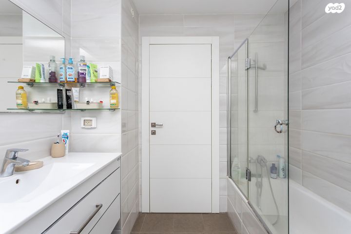 דירה, יצחק שדה 8, דרום מערב ותיק, בת ים