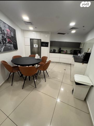 חנויות/ שטח מסחרי, כפר סבא