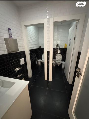 חנויות/ שטח מסחרי, כפר סבא