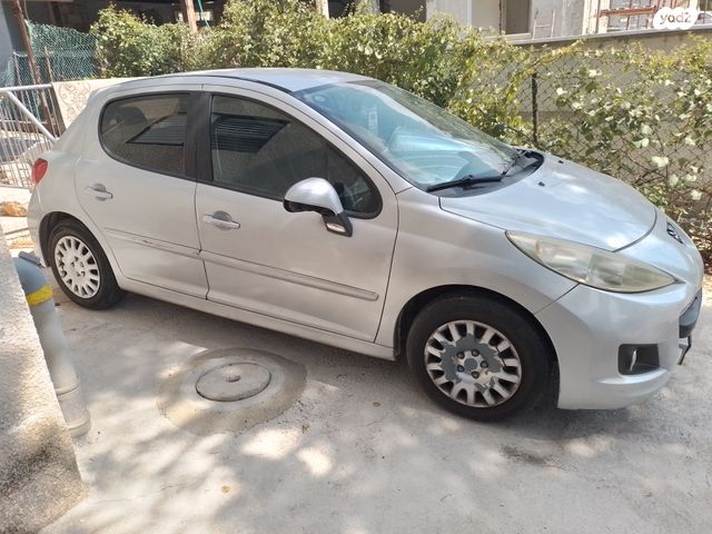 מודעת רכב פיג'ו 207