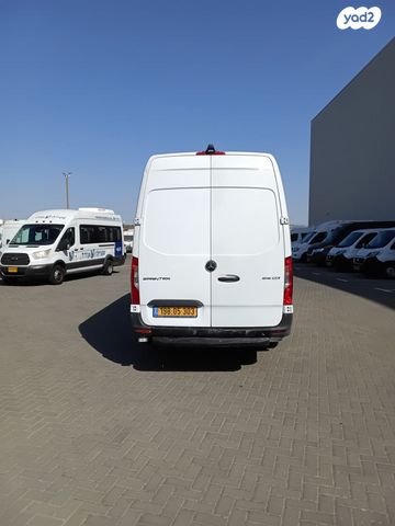 מודעת רכב מרצדס-בנץ ספרינטר