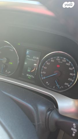 מודעת רכב טויוטה RAV4