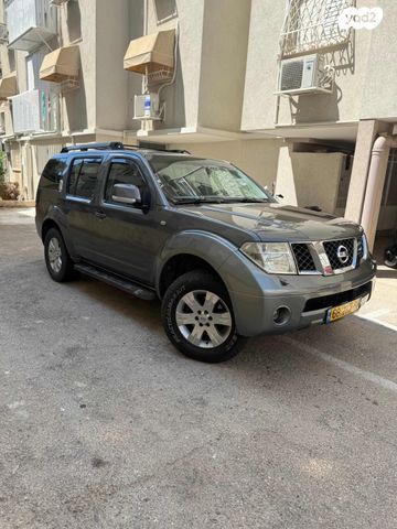 פאת'פיינדר 4X4 SE אוט׳ 2.5 (174 כ״ס)