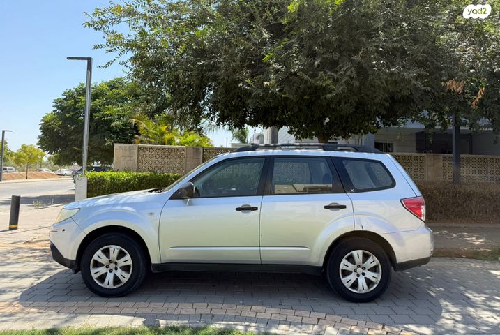 סובארו פורסטר