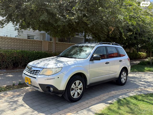 סובארו פורסטר