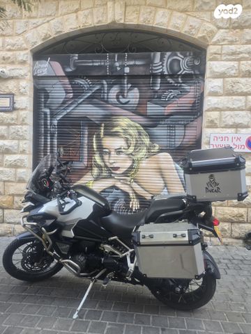 טריומף Tiger 1200 rally explorer