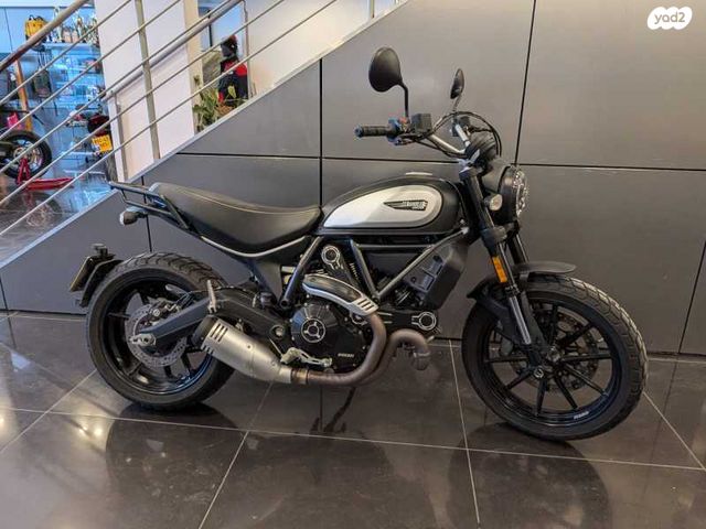 דוקאטי סקרמבלר אייקון דארק