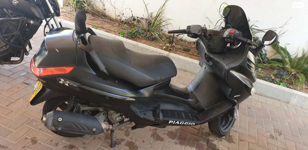 פיאג'ו X-Evo 250